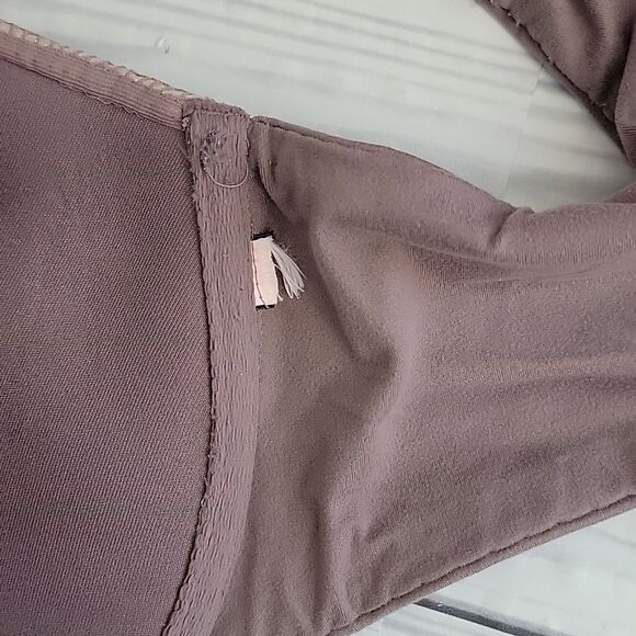 Victoria's Secret perfect coverage bra front closure Women's 30 C - Picture 7 of 8